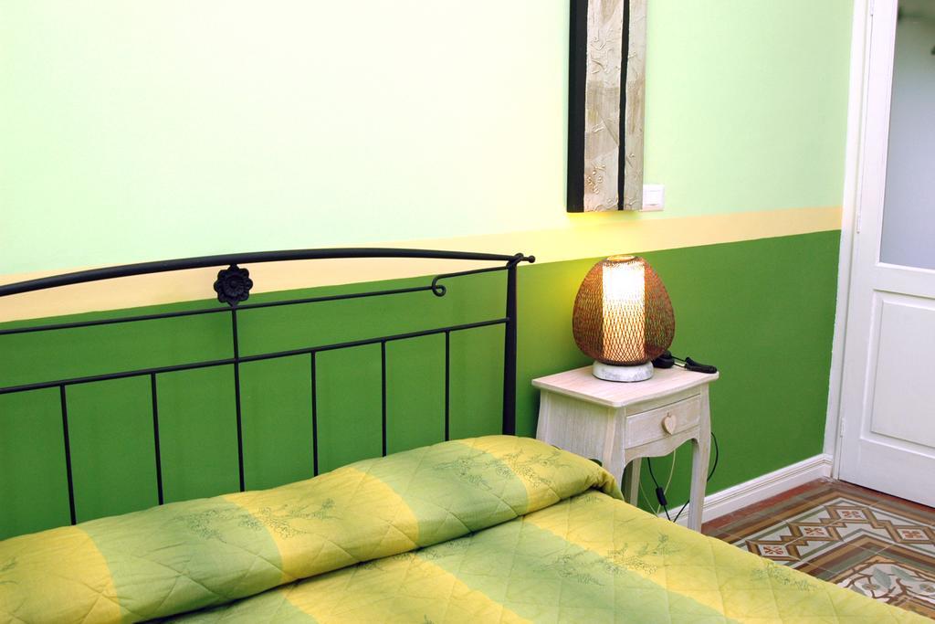 La Naca Della Taranta B&B กาลาตีนา ภายนอก รูปภาพ