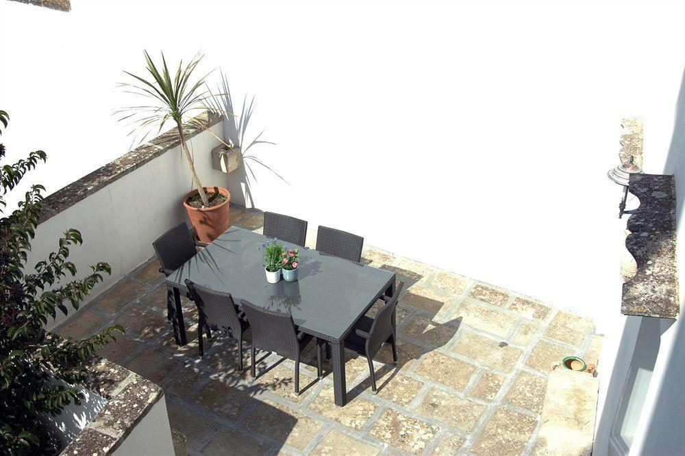 La Naca Della Taranta B&B กาลาตีนา ภายนอก รูปภาพ