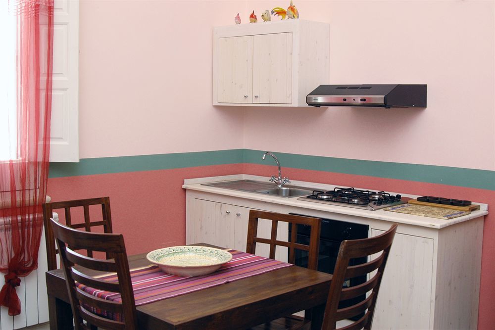 La Naca Della Taranta B&B กาลาตีนา ภายนอก รูปภาพ