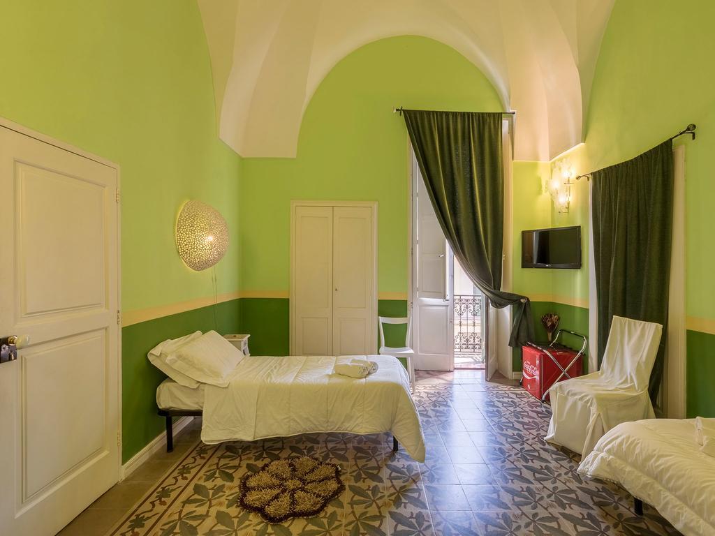 La Naca Della Taranta B&B กาลาตีนา ภายนอก รูปภาพ