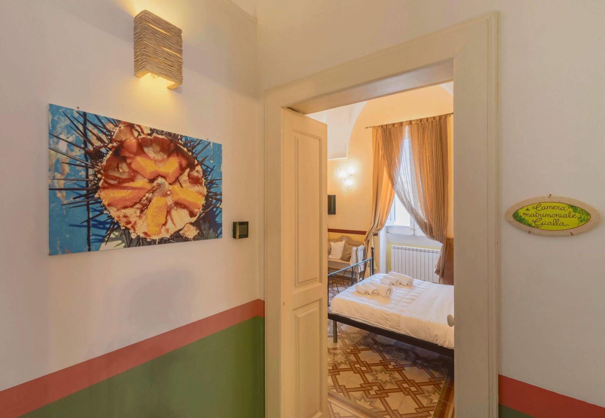 La Naca Della Taranta B&B กาลาตีนา ภายนอก รูปภาพ